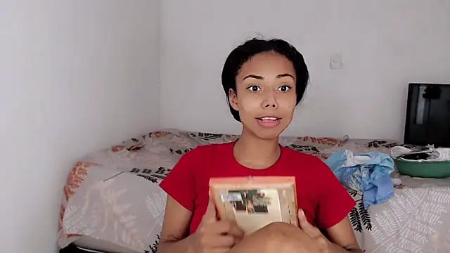 jasmin_brunette_'s cam snapshot