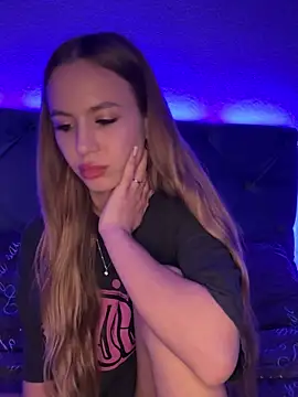 LullyFox's cam snapshot