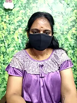 Queen-Neha's cam snapshot