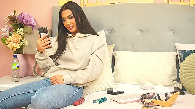 MyaMuse's cam snapshot