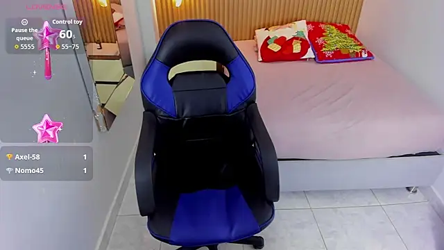 clarise_hall3's cam snapshot