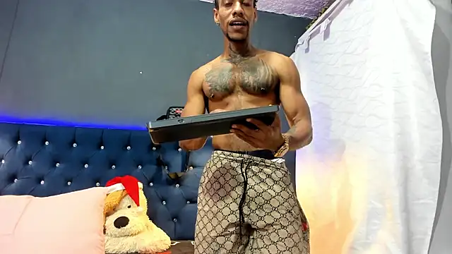 Salomon_koude live sex cam