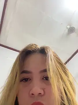 Slutty_baby19's cam snapshot