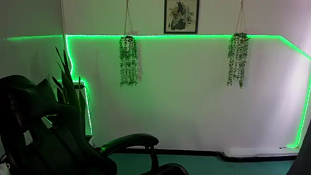 Angie_lynn's cam snapshot