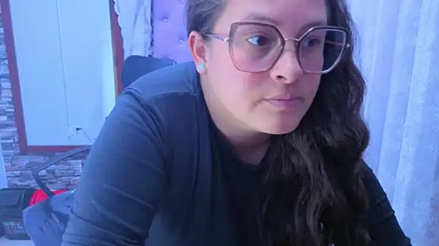 SaraThomso's cam snapshot