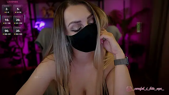 careful_i_bite_nya's cam snapshot