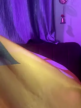 HeartQueen05 live sex cam