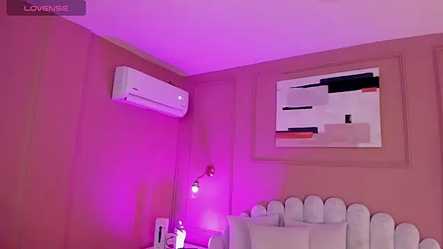 zia_cooper's cam snapshot