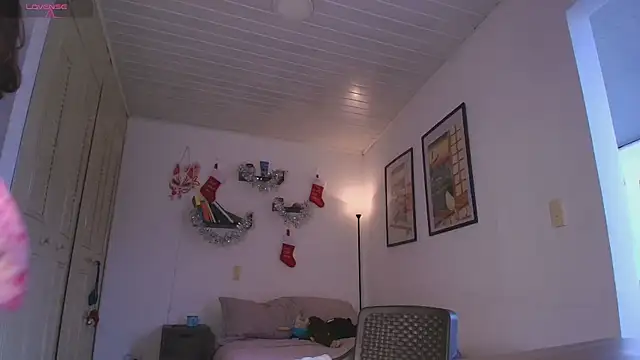 mmycaliope's cam snapshot