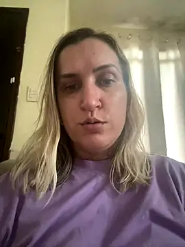 Bia_sexynovaes's cam snapshot