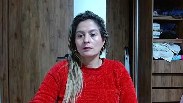 linda-mature43's cam snapshot