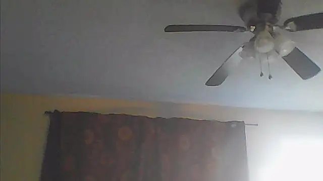 sarahkat86's cam snapshot