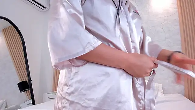 NaomyCollins__'s cam snapshot