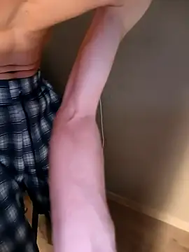 Pro100yy's cam snapshot