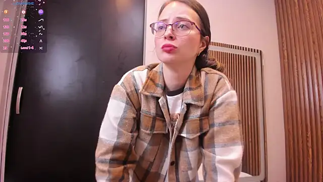 AmbeerWood_'s cam snapshot