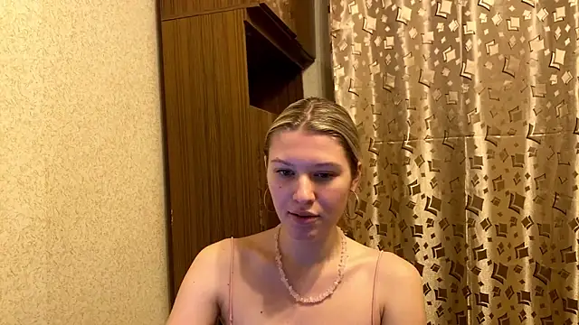 SkyeDavis's cam snapshot