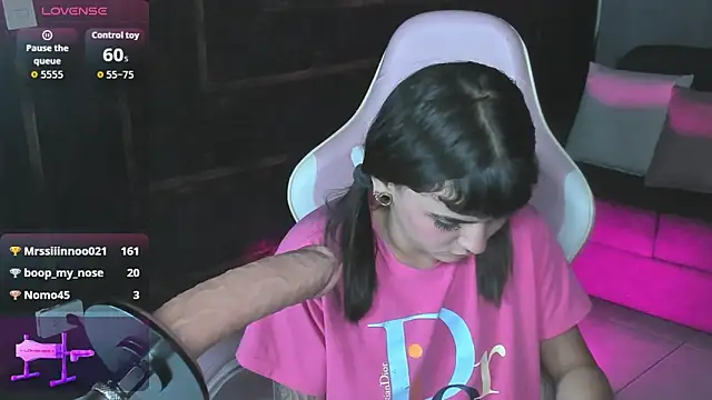 allice_19cullen's cam snapshot