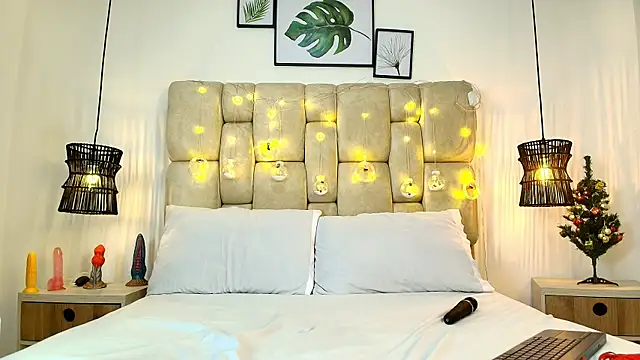 AdharaSmithh's cam snapshot