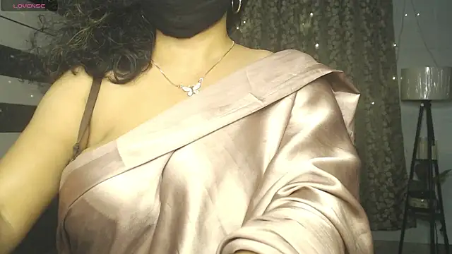 Menka_Room56's cam snapshot