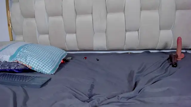 Hanna_lens's cam snapshot