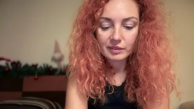 Reddgiirl's cam snapshot