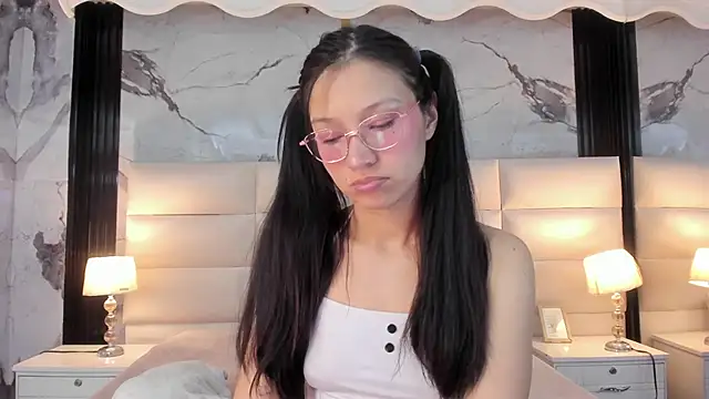 Sophie_Calloway's cam snapshot