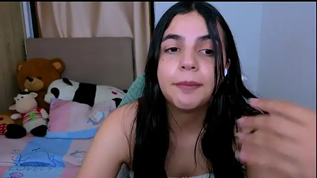 _elenna's cam snapshot