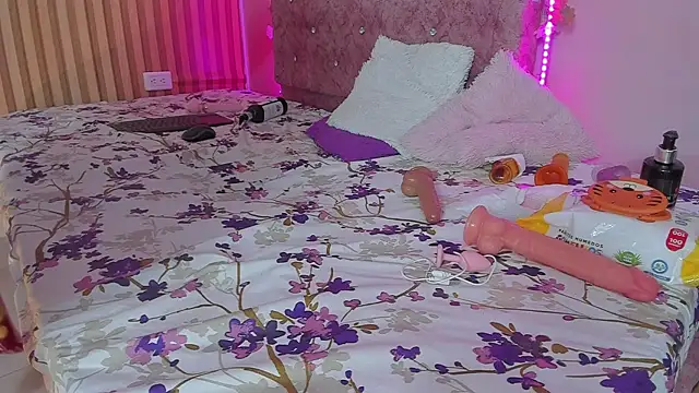 Mila_grace_'s cam snapshot