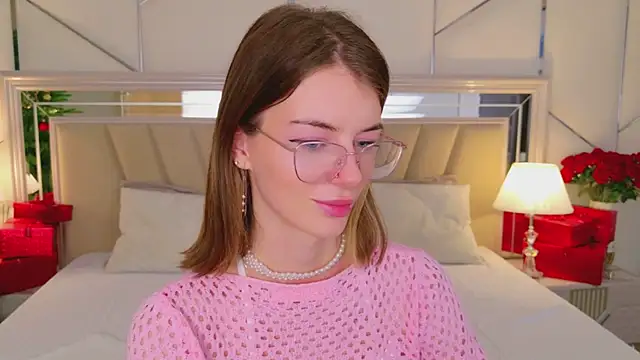 MeganMour's cam snapshot