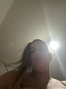 Amira_Malia's cam snapshot