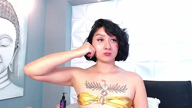 HorneyyQueen live sex cam