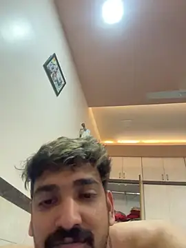 hornyguy271192's cam snapshot