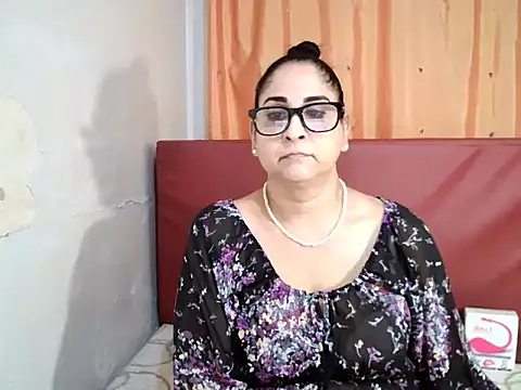 Indiankushy live sex cam