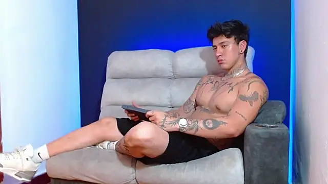 JUSTIN_FULLER1 live sex cam