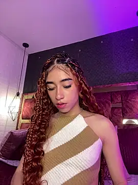 Emma_pinkk18's cam snapshot