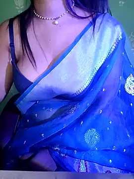 QueenOfHeart_07's cam snapshot