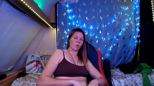 CallMeMaria's cam snapshot