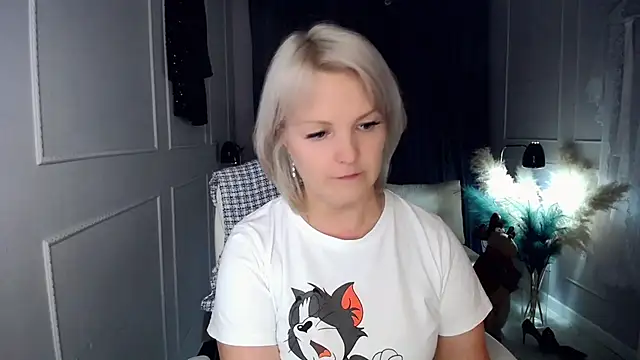 Juarnea live sex cam