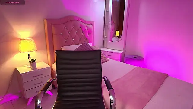 andrea_garciax's cam snapshot