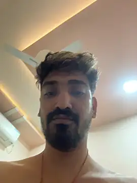 hornyguy271192's cam snapshot