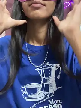 Desire_Zoya's cam snapshot