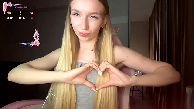 LaceDream's cam snapshot