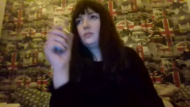 Lynylou live sex cam