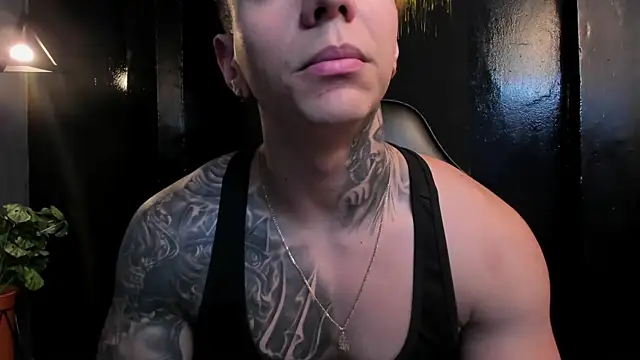 SalvatoreDmore live sex cam