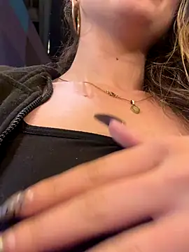 annavi_'s cam snapshot