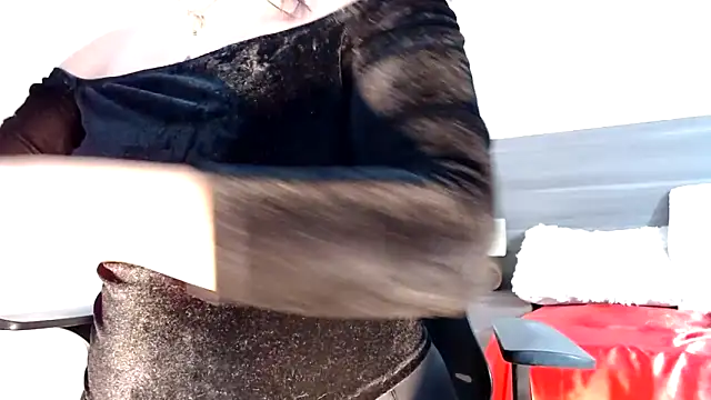 Mila_cams1_'s cam snapshot