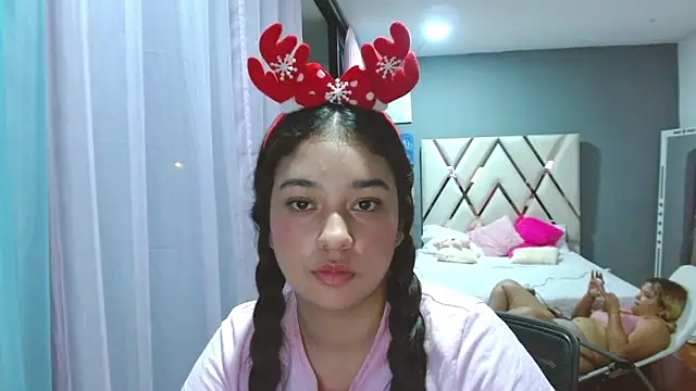 lana_rousse01's cam snapshot