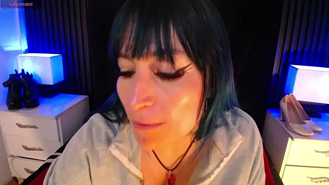 alicia_moom's cam snapshot