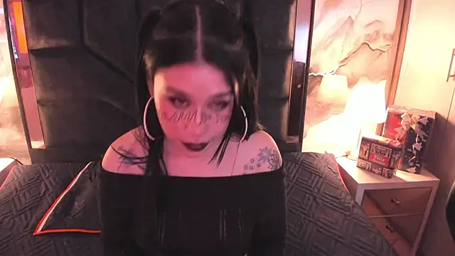 SusanVilla's cam snapshot