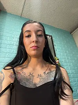 SALOME_KORLAND's cam snapshot